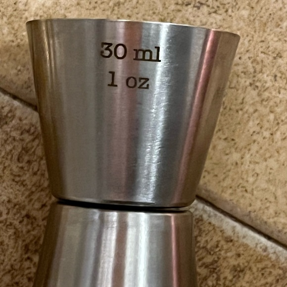 LIKE NEW Stainless steel jigger - Picture 2 of 3